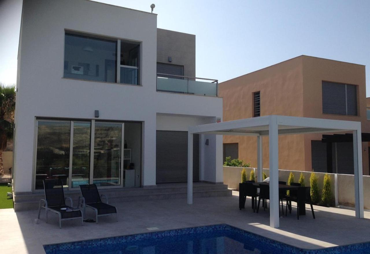 Modern Villa Frontline Golf Альгорфа Экстерьер фото